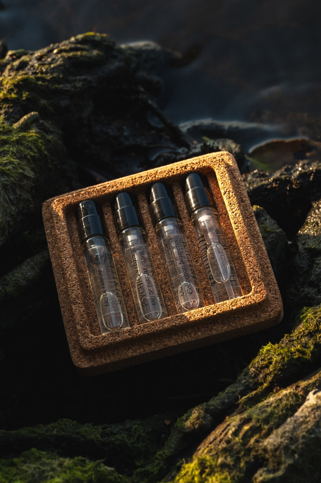 DISCOVERY SET x 4 - SACRED F x SACRED M x SHAMANISM & SHAMANISM OUD EXTRAIT - Spiritum Paris