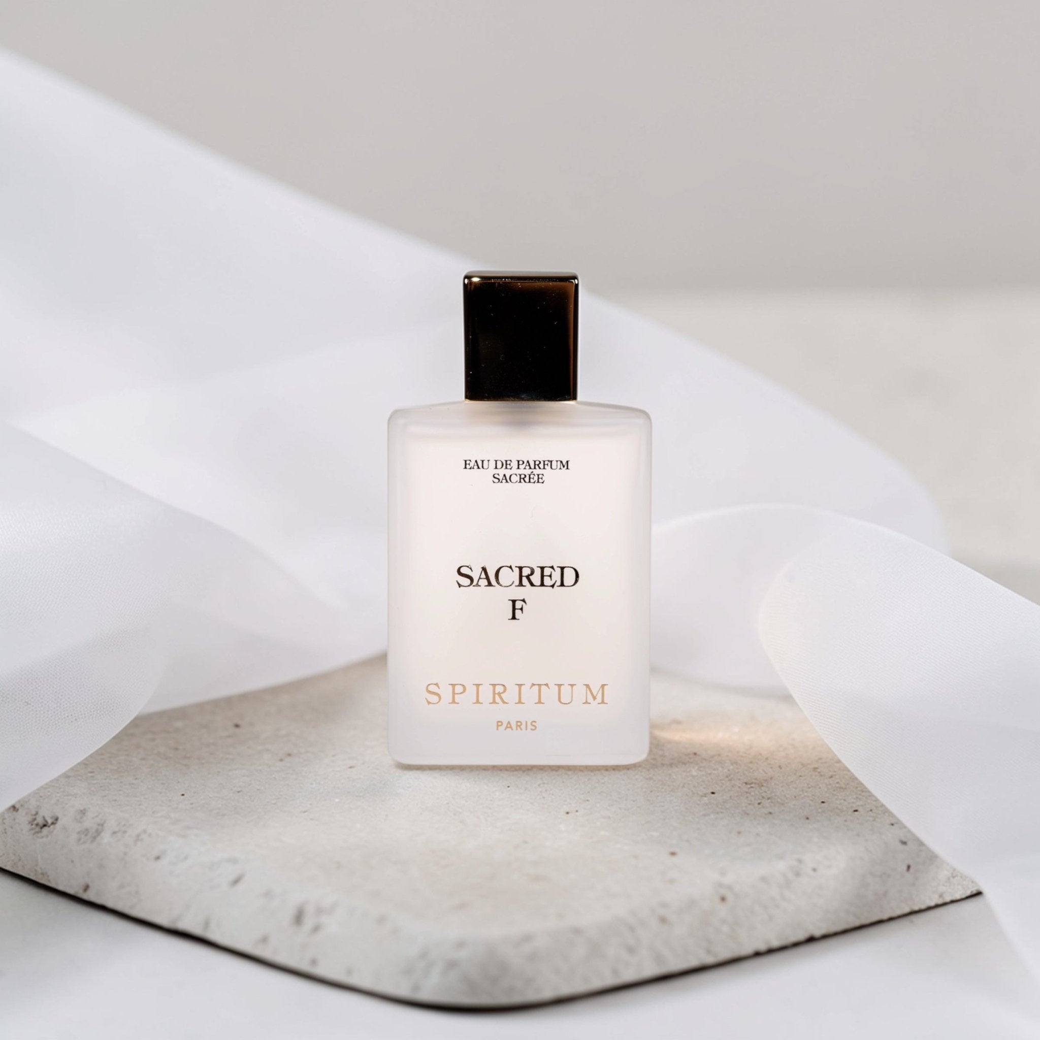 SACRED F 100ml Spiritum Paris